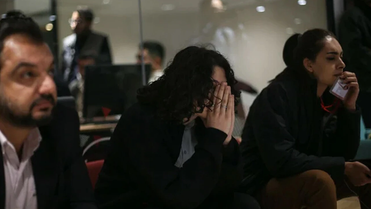 CHP'de ikinci tur hüznü: Yüzler asık, kara kara düşünüyorlar