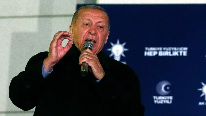 Son dakika: Cumhurbaşkanı Erdoğan balkon konuşmasında net konuştu: Açık ara öndeyiz Son dakika: Cumhurbaşkanı Erdoğan balkon konuşmasında net konuştu: Açık ara öndeyiz