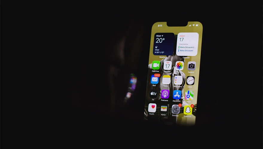 Apple'dan sevindiren iPhone 15 kararı: Kamera farkı ortadan kalkacak!