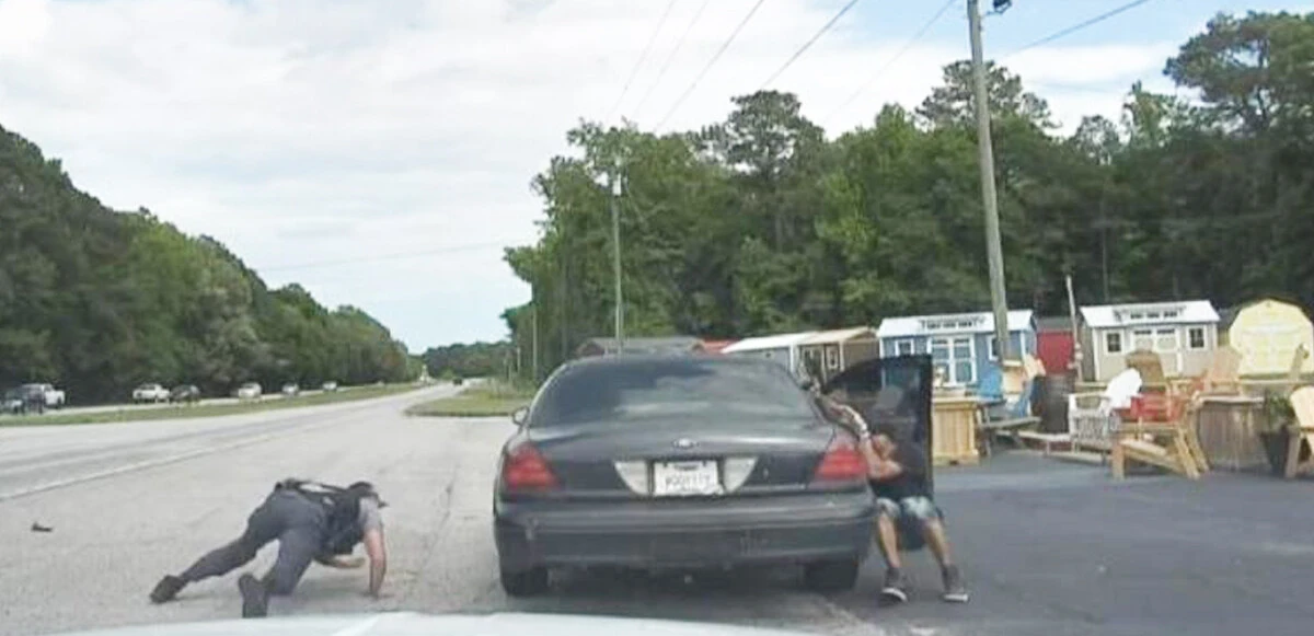 Trafik polisleri şoke oldu, son anda canını kurtardılar 