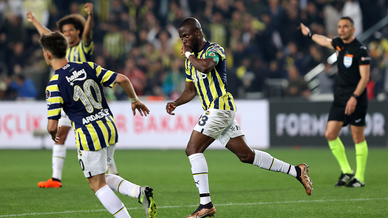 Dev derbide zafer Fenerbahçe&#039;nin