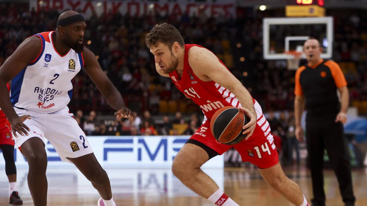 EuroLeague&#039;de normal sezonun MVP&#039;si, Sasha Vezenkov oldu