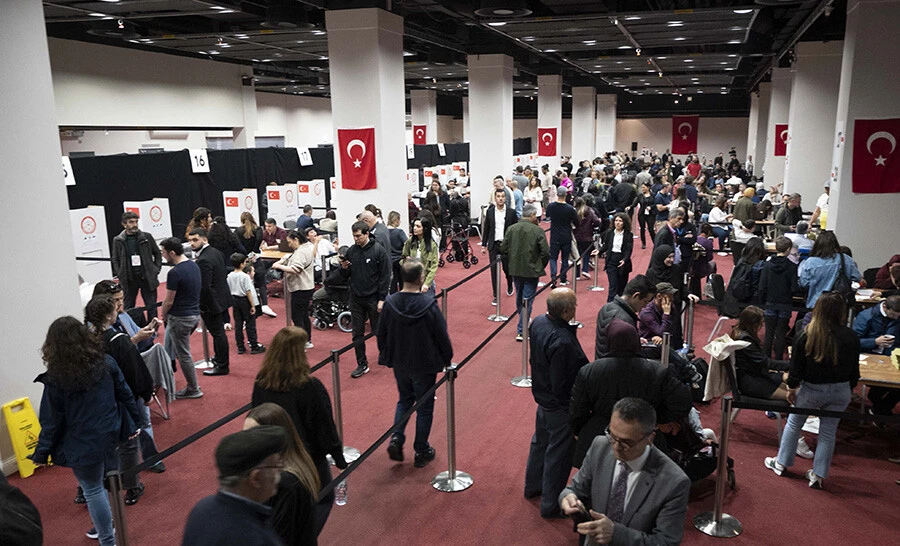 Son dakika: Gurbetçiler sandığa koştu! Oy verenlerin sayısı 700 bini geçti
