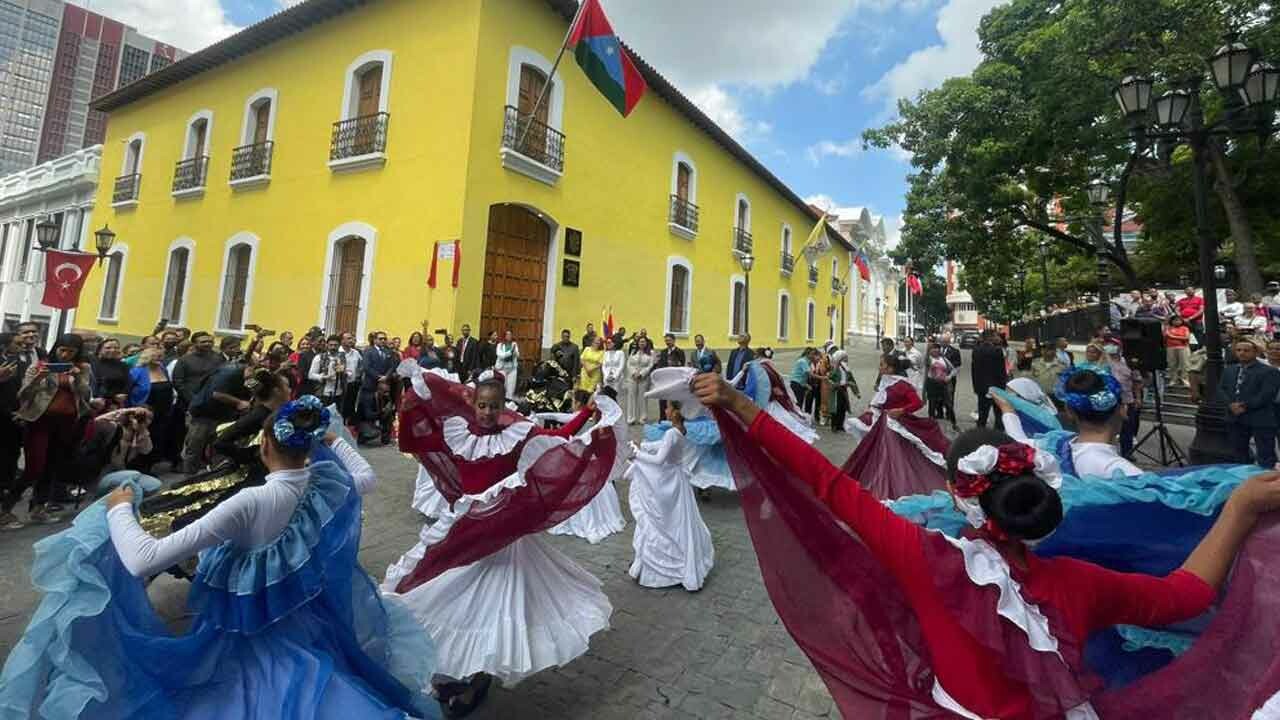 Venezuela'dan cadde jesti: 'Türkiye Cumhuriyeti' ismi verildi