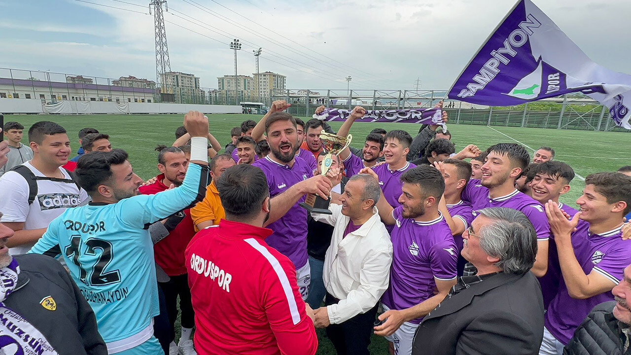 Kadrosu depremzedelerden oluşan Orduspor, namağlup şampiyon oldu