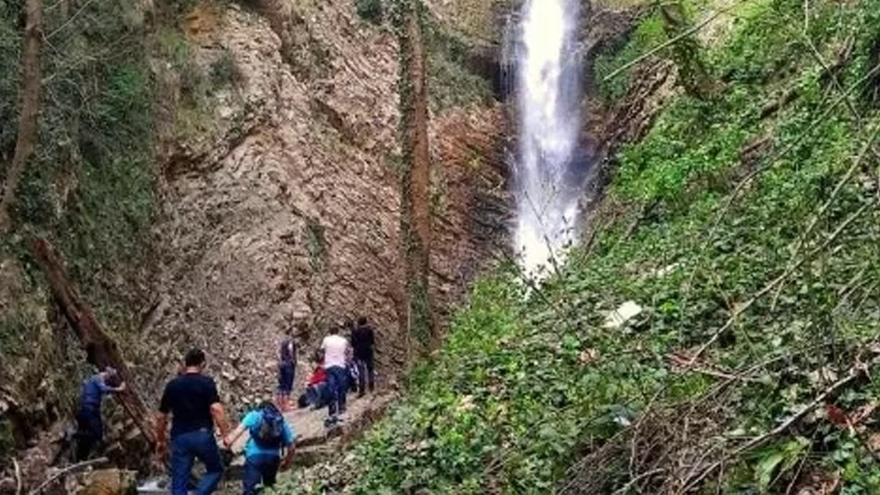 Düzce&#039;de şelalede bir gencin cansız beden bulundu