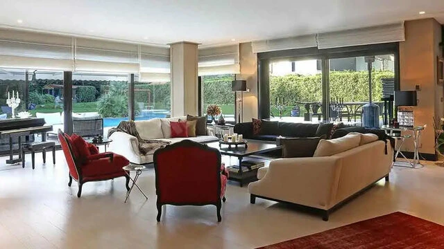 3 yıl sonunda satmayı başardı! Ajda Pekkan’ın villasının fiyatı dudak uçuklattı!