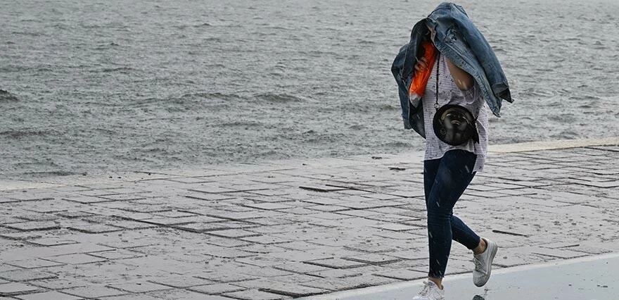 Meteoroloji'den 15 kente sarı ve turuncu kodlu uyarı: Olumsuzluklara karşı dikkatli olun