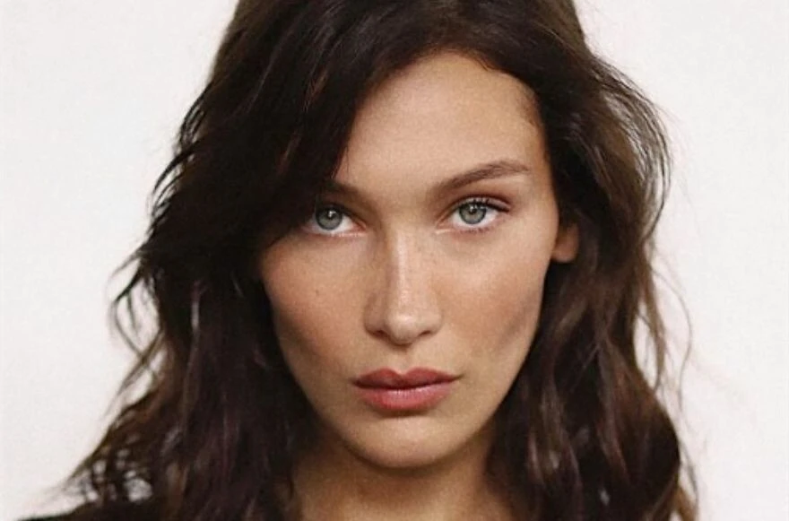 Bu senenin favori makyaj stili clean girl makyajı ile tanışın! Bu teknikler olmazsa olmaz!