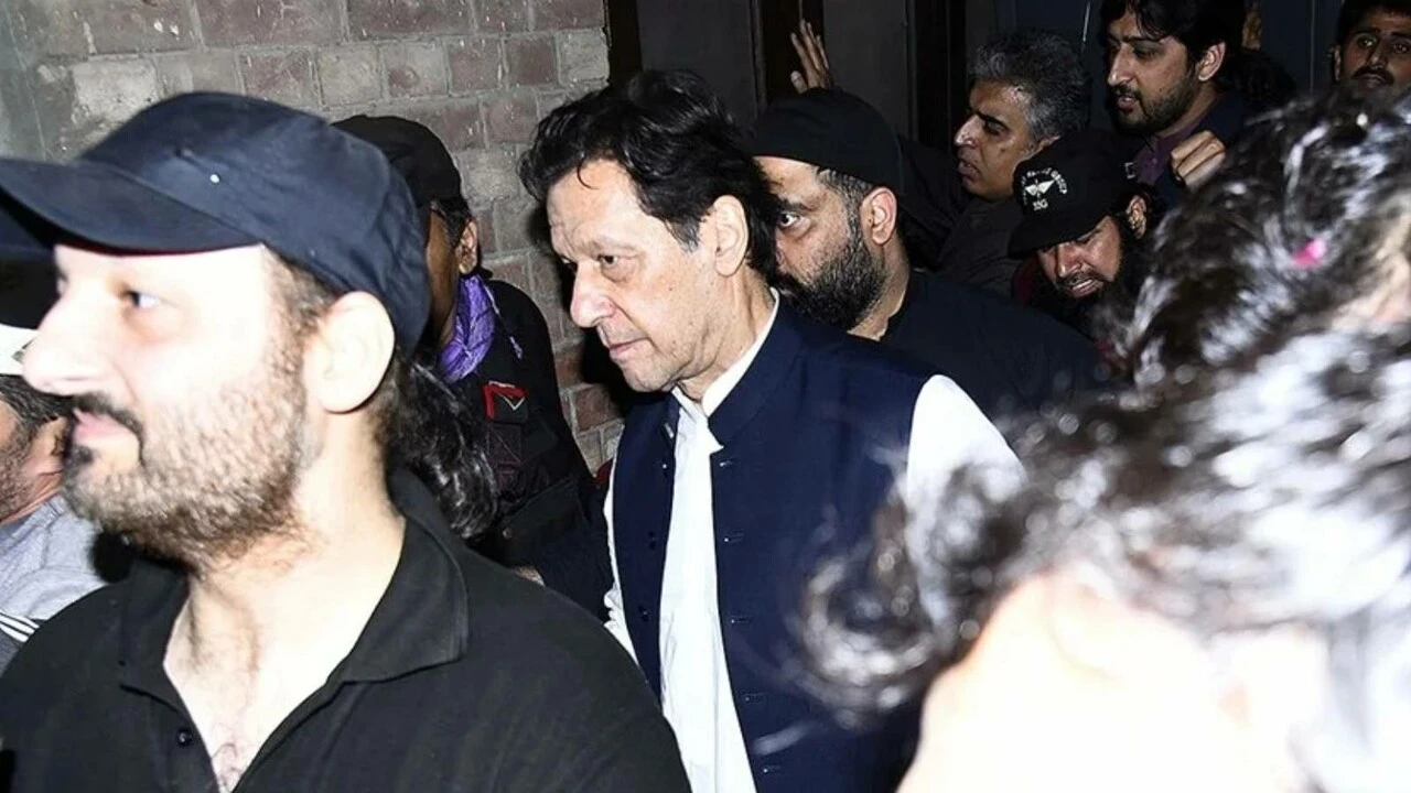 Pakistan'ın devrik lideri <a href=