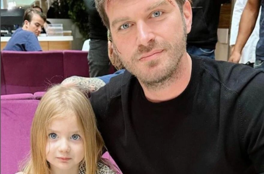 Aile dizisinin yeni oyuncusu belli oldu! Kıvanç'ın gerçekte kızı olsa bu kadar benzer!