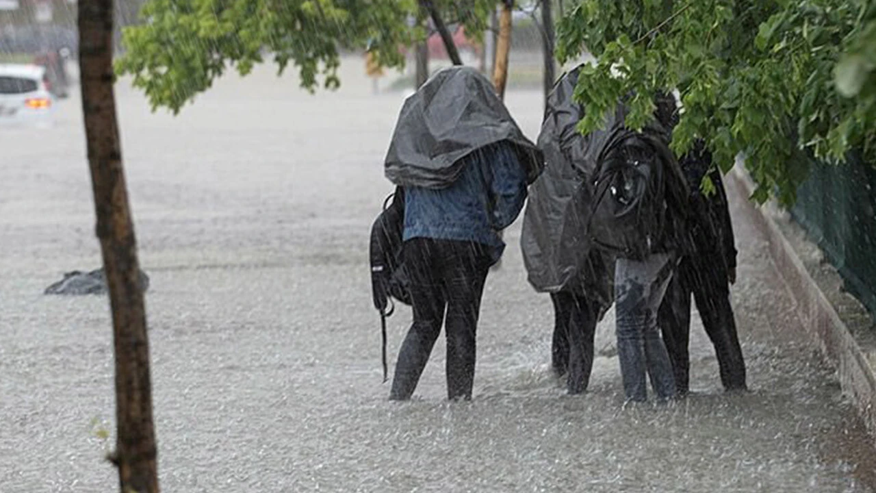 Ankara’da sağanak yağış sonrası <a href=