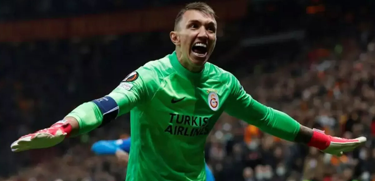 Fernando Muslera &quot;150 dolarlık&quot; parfüm haberine ateş püskürdü!