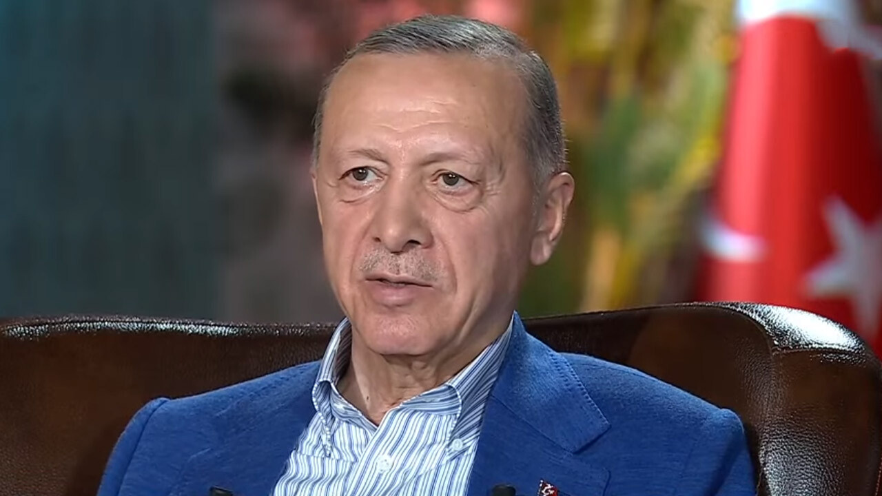 Son dakika! Cumhurbaşkanı Erdoğan&#039;dan Kabine&#039;de değişiklik sinyali: Türkiye Yüzyılı vizyonumuza ayak uyduracak isimler olacak