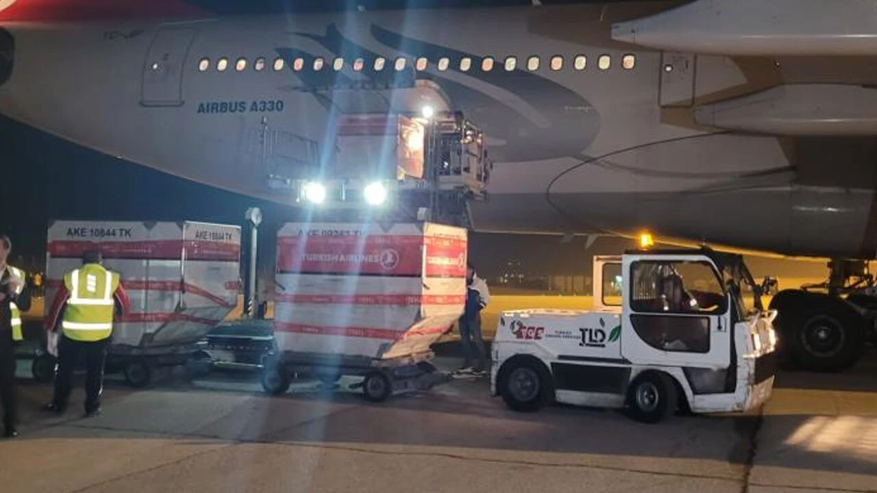 Gurbetçilerin oylarının tamamı Türkiye'ye getirildi