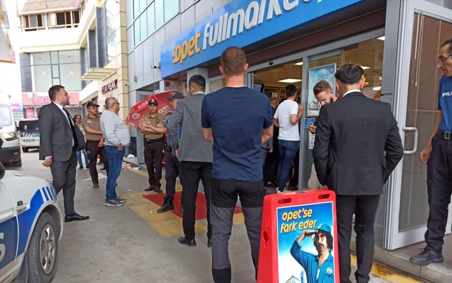 kavga Ankara’da düğün konvoyu ile benzin istasyonu çalışanları arasında <a href=