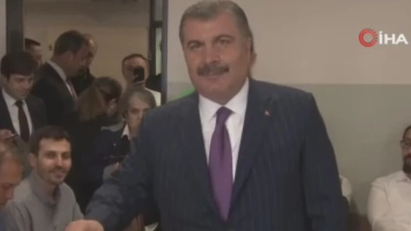 Tarihi seçimde 'Türkiye Yüzyılı' vurgusu! Siyasiler sandık başında Tarihi seçimde 'Türkiye Yüzyılı' vurgusu! Siyasiler sandık başında
