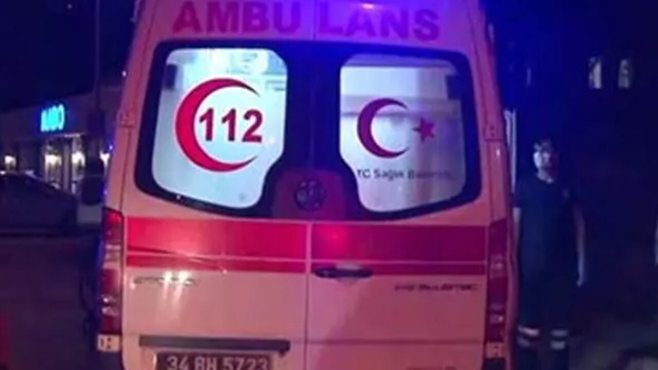 Mersin'de minibüs devrildi: 7 yaralı