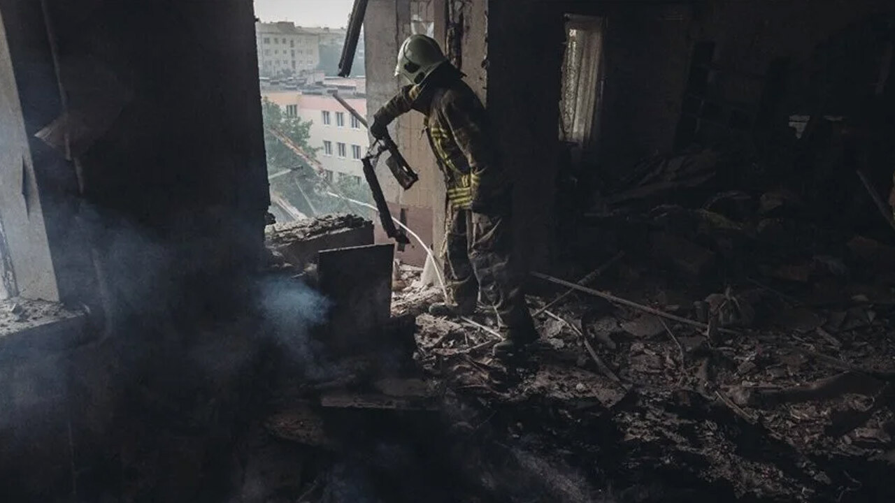 Rusya yeniden Ukrayna&#039;yı vurdu: Ölü ve yaralılar var