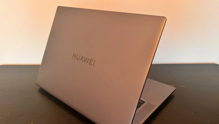 Vergisiz laptop fiyatları: KDV'siz MacBook Pro bilgisayar fiyatları ne kadar olur?