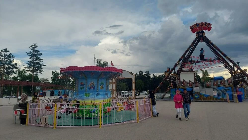 Erzurum'da facianın eşiğinden dönüldü! Gondol kazasında ölümle burun buruna geldi