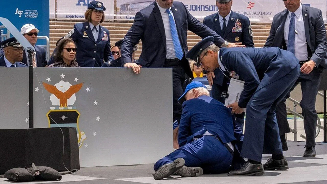 Gizli belgeleri yanında götürdüğü ses kaydıyla kanıtlanan Trump 'hakkımdı' diyerek kendini savundu