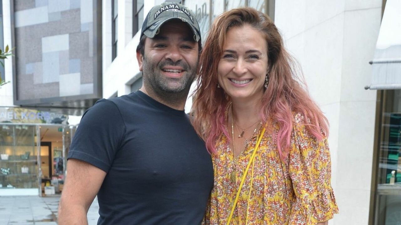 Örnek çift olarak gösteriliyorlardı! Ceyda Düvenci ve Bülent Şakrak boşanıyor