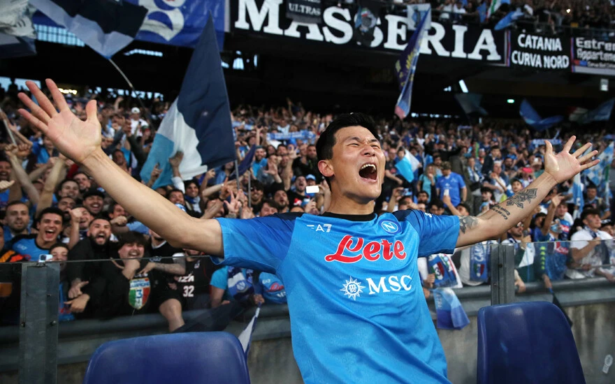 Fenerbahçe'nin eski yıldızı Serie A'da yılın savunmacısı seçildi!