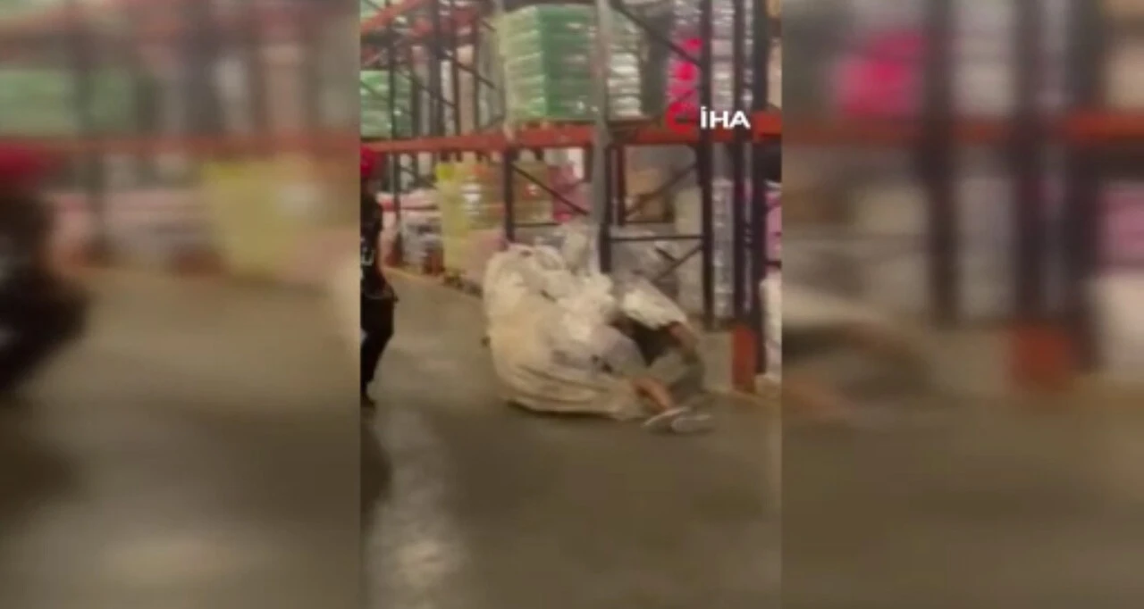 Metrelerce yükseklikten yere çakılacaktı hayatını bir çuval kurtardı!