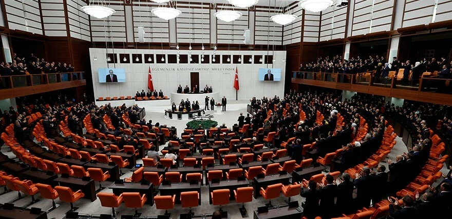 Cumhurbaşkanı Erdoğan TBMM'de yemin etti! Yeni dönem resmen başladı