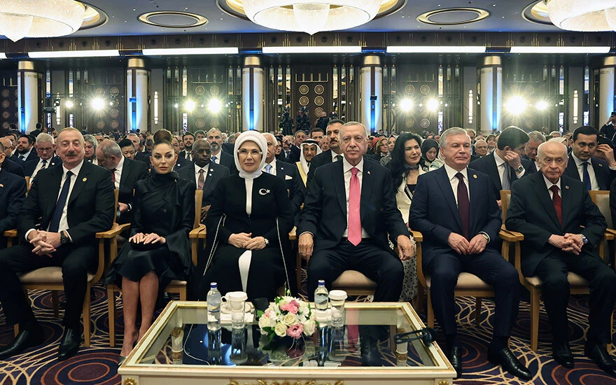 Son dakika! Cumhurbaşkanı Erdoğan'dan büyük kucaklaşma çağrısı: Gelin kızgınlıkları bir kenara bırakalım