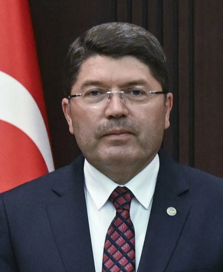 Yeni Adalet Bakanı Yılmaz Tunç'tan yeni Anayasa sinyali