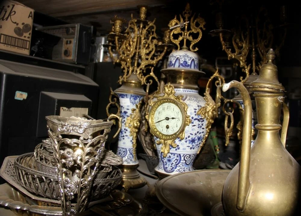 Erzincanlı esnaf hobi olarak başladı! Antika biriktirme tutkusunu sergiye dönüştürdü