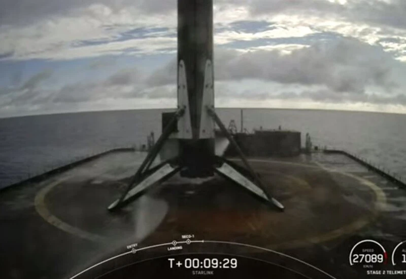 Uzayın hakimi SpaceX, 22 Starlink uydusunu daha yörüngeye gönderdi