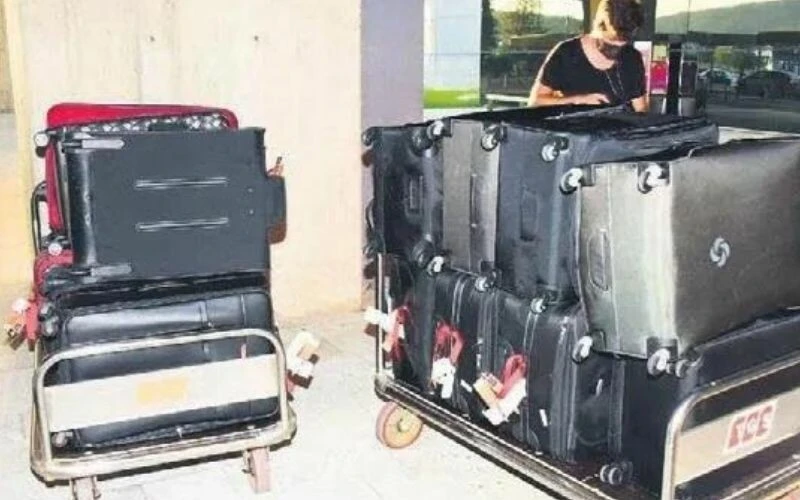 Babasını kaybettikten sonra büyük servete konmuştu! ABD’de yaşayan Süreyya Yalçın Türkiye’ye 48 bavulla geldi