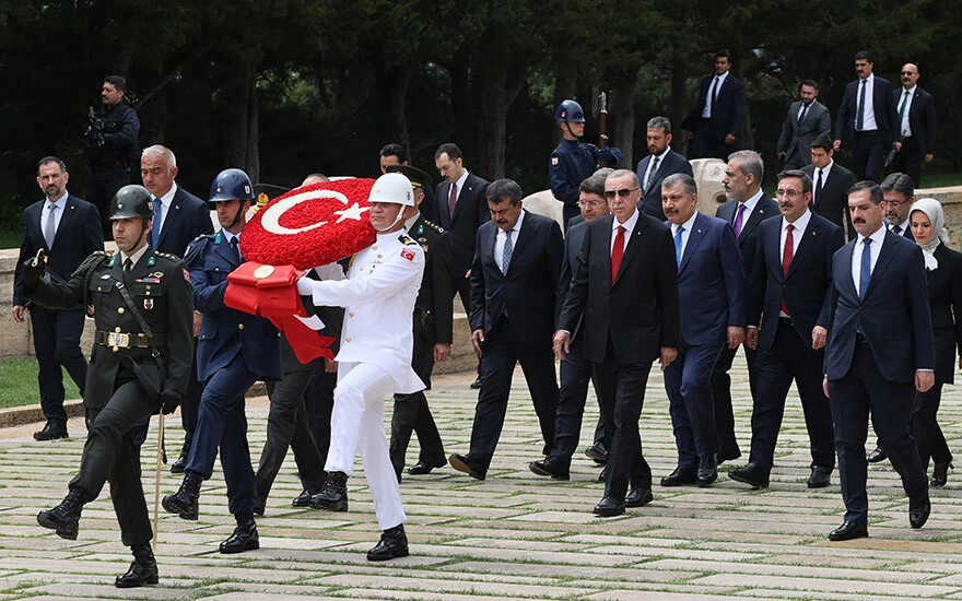 Son dakika! Cumhurbaşkanı Erdoğan ve yeni kabine Anıtkabir'de: Şahlanış döneminin başlangıcı olacak