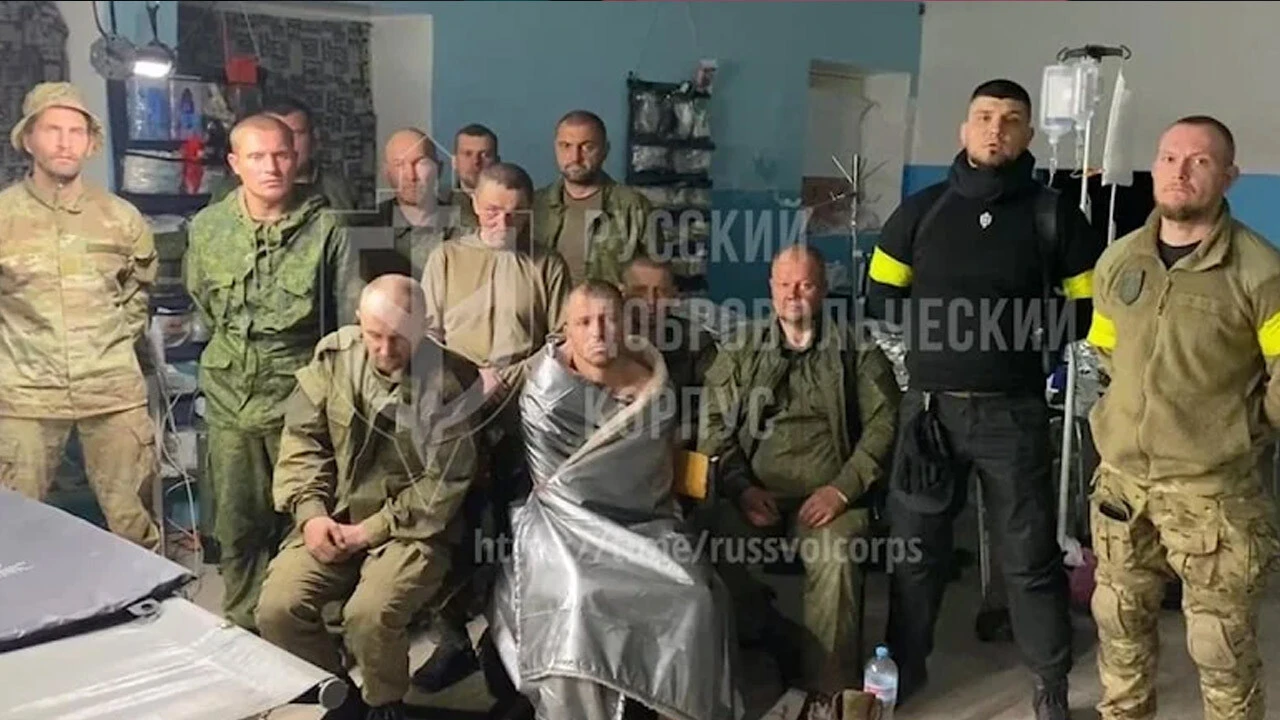 Rusya'nın Ukrayna'yı işgal girişiminde ilk: Rus askerleri, Rus askerlerini esir aldı