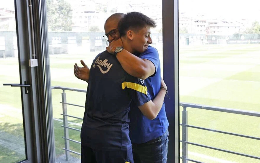 Alex de Souza İstanbul'da! Samandıra'ya sürpriz ziyaret