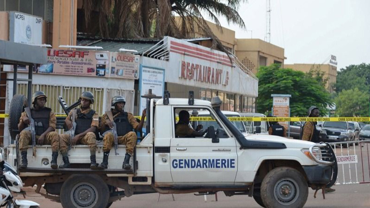 Burkina Faso&#039;da terör örgütü ile güvenlik güçleri çatıştı: Çok sayıda kişi hayatını kaybetti