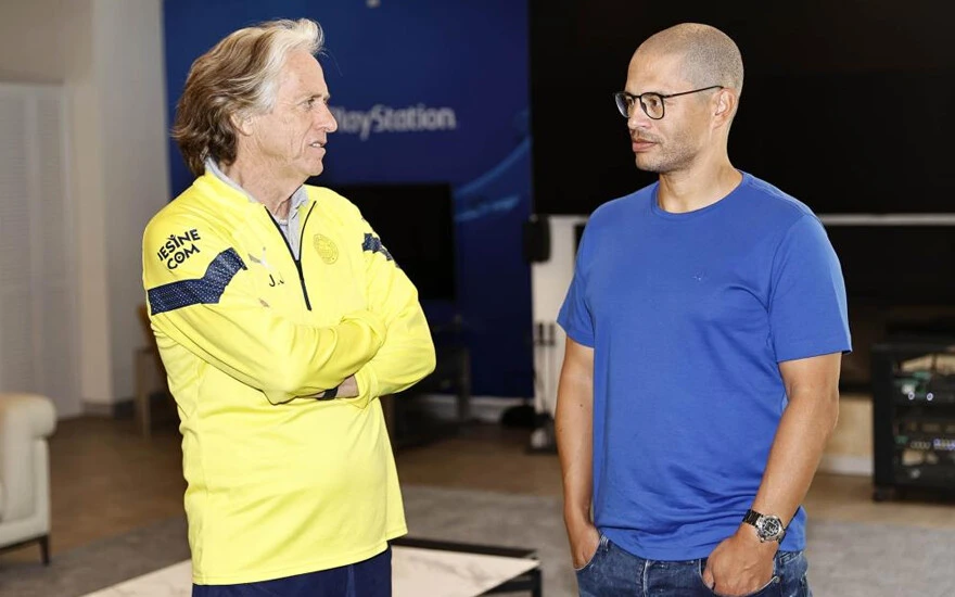 Alex de Souza İstanbul'da! Samandıra'ya sürpriz ziyaret