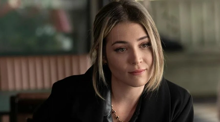 Çağatay Ulusoy'un başrolündeki diziden Büşra Develi ayrıldı, yeni başrol son dönemin gözdesi oldu