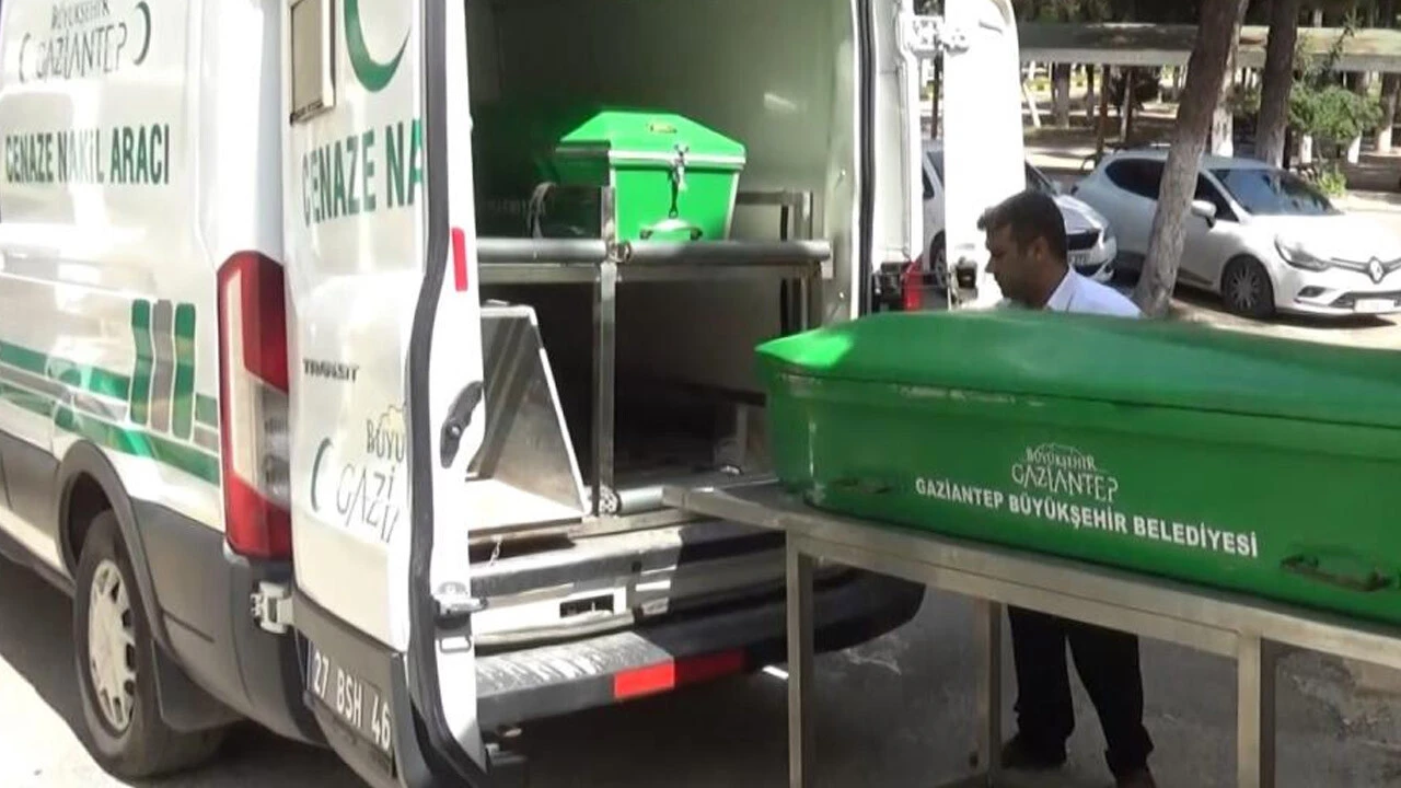 Kan donduran vahşet: Eşiyle yasak aşk yaşadığı kayınbiraderini kasap bıçağı ile katletti