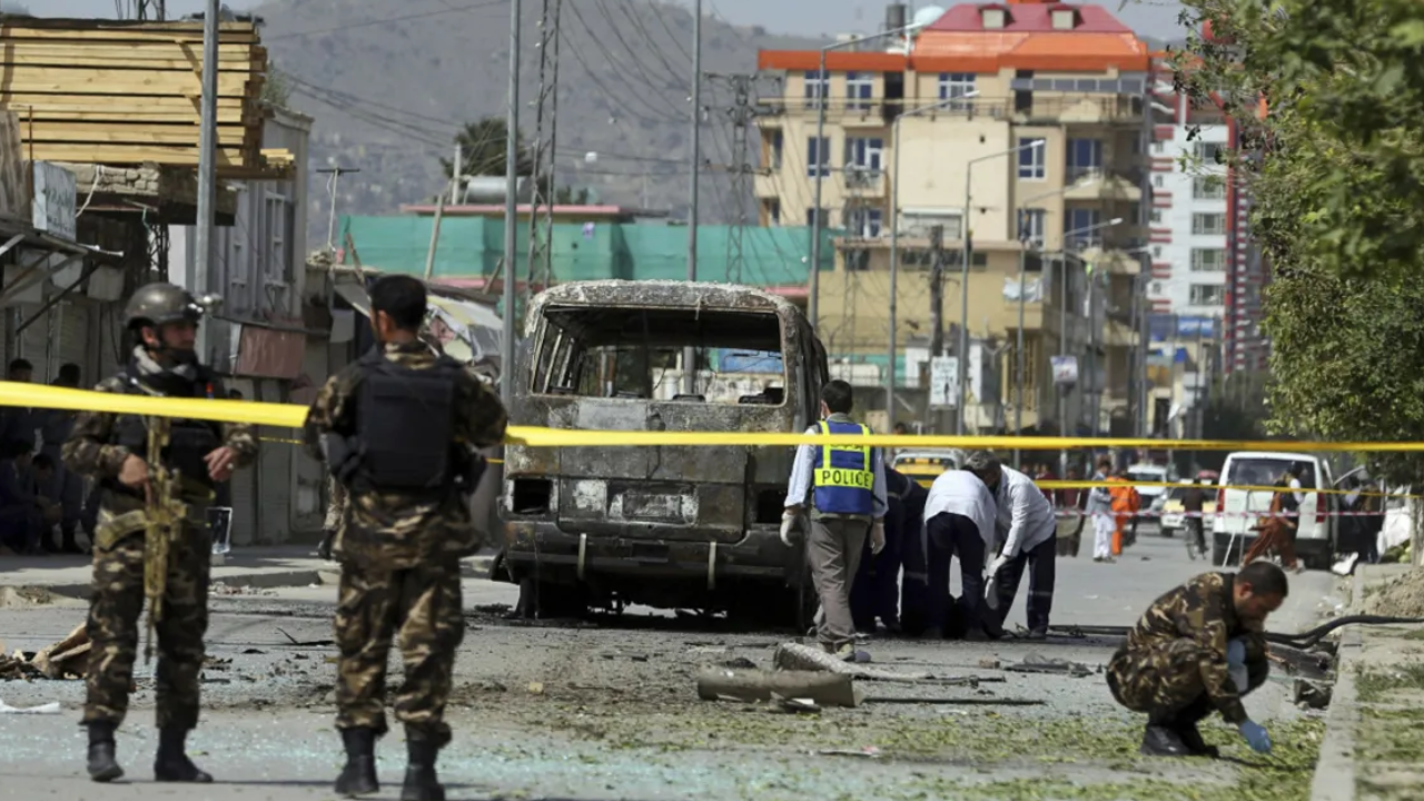 Afganistan’da cenaze töreninde şiddetli patlama: 15 ölü 50 yaralı