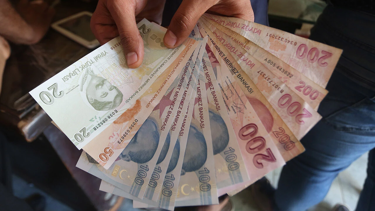 Bayram ikramiyeleri ne zaman yatacak? İşte milyonlarca emekliyi ilgilendiren ödeme takvimi