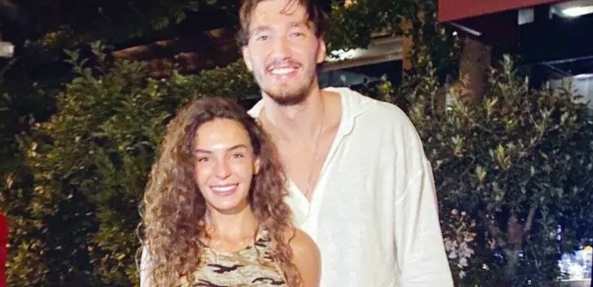 Yüz Yıllık Mucize ekibi final yemeğinde buluştu! Ebru Şahin ve Cedi Osman kurtlarını böyle döktü!