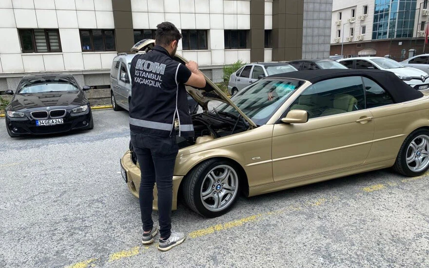 Bakan Yerlikaya duyurdu: Konya merkezli 10 ilde uluslararası oto kaçakçılarına 240 milyon TL'lik fren operasyonu