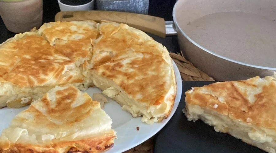 Fırın olmadan börek yapmak mümkün! Tek malzeme yeterli! işte tarifi
