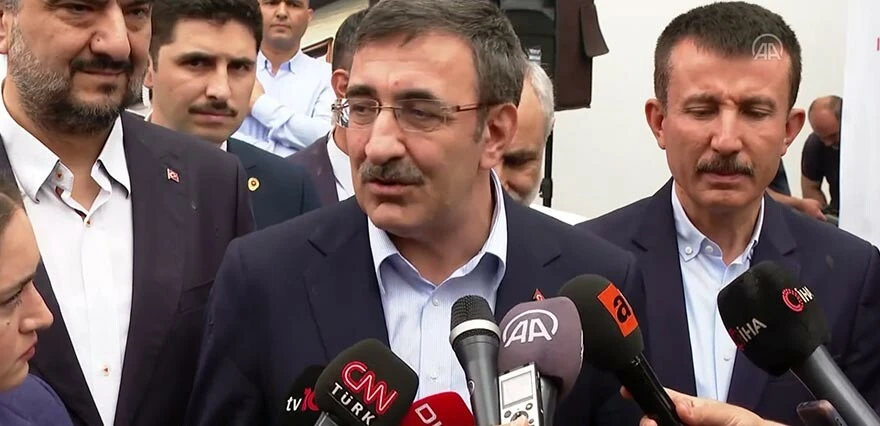 Cumhurbaşkanı Yardımcısı Cevdet Yılmaz’dan asgari ücret açıklaması