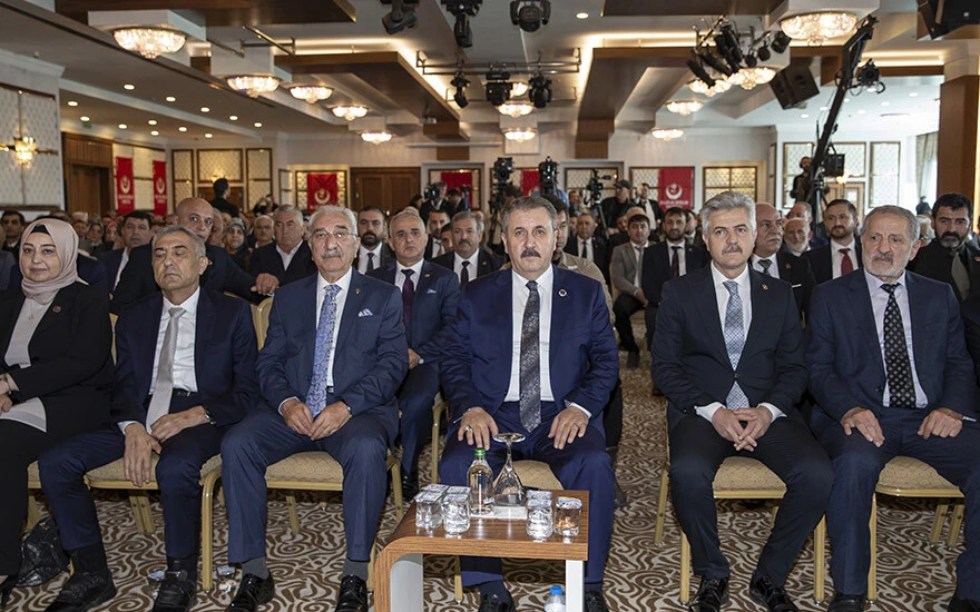 BBP lideri Destici'den asgari ücret için dolar uyarısı