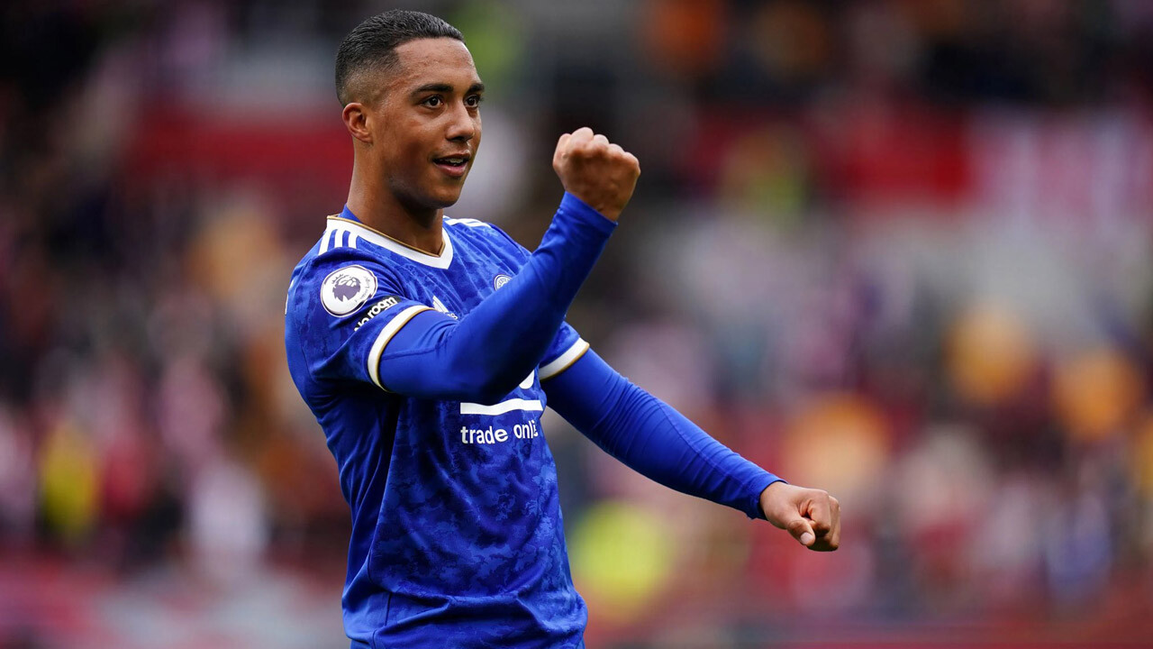 Youri Tielemans imzayı attı: Transfer resmen duyuruldu!